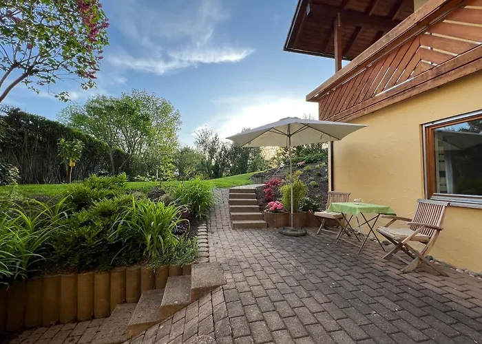 Ferienwohnung Mit Gartenblick